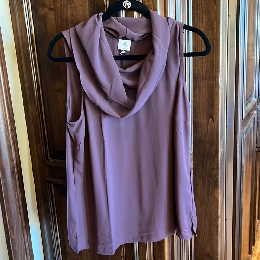 Cabi surround top